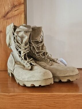 Vintage 1992 US Military Desert Combat Boots Tan Suede Panama Sole 11R